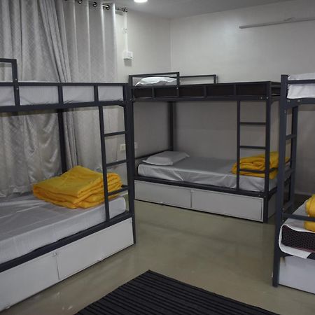 Hotel Hyderabad Wanderers Cave Exteriér fotografie